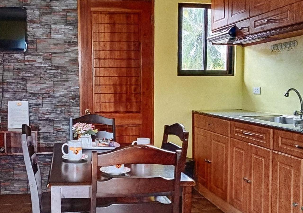 Reddoorz At Kojie Guest House מואלבואל מראה חיצוני תמונה